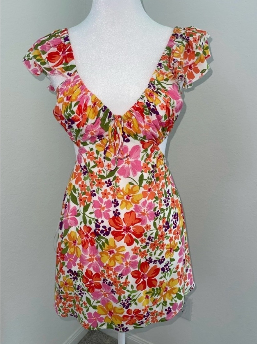 ISABELLAS CABINET (sky to moon) pink/orange multicolor floral cut out mini dress